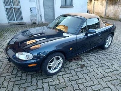 Usata Mazda MX5 110 CV (80 kW) 2000 Blu Cabrio