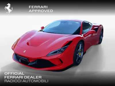 Usata Ferrari F8 721 CV (530 kW) 2022 Rosso Coupé