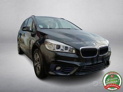 Usata BMW 218 Active Tourer Advantage 136 CV (100 kW) 2015 Nero metallizzato Monovolume