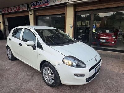 Usata Fiat Grande Punto 75 CV (55 kW) 2011 Bianco Utilitaria
