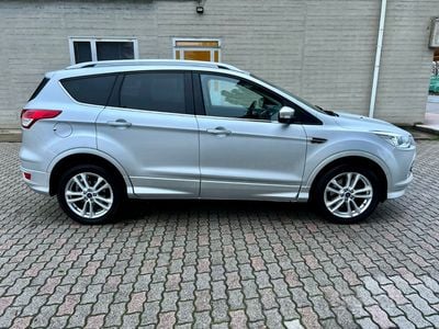 Usata Ford Kuga Titanium 150 CV (110 kW) 2016 Grigio SUV