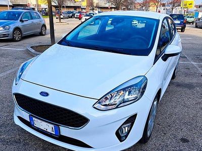 Begagnad Ford Fiesta 75 HK (55 kW) 2020 Vit Halvkombi