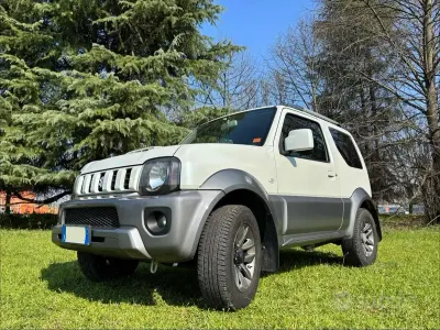 Usata Suzuki Jimny 85 CV (62 kW) 2016 Bianco SUV