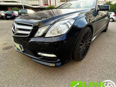 Usata Mercedes E500 Elegance 408 CV (300 kW) 2012 Nero Cabrio