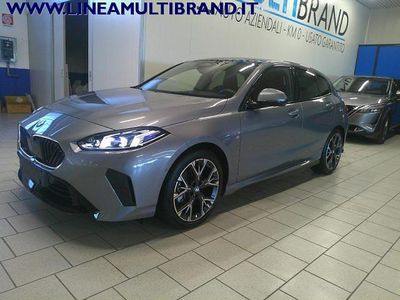 Usata BMW 120 M Sport 156 CV (114 kW) 2025 Grigio tetto nero metallizzato Utilitaria