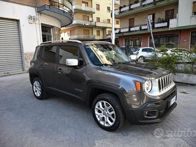 Usata Jeep Renegade 140 CV (102 kW) 2016 Grigio SUV