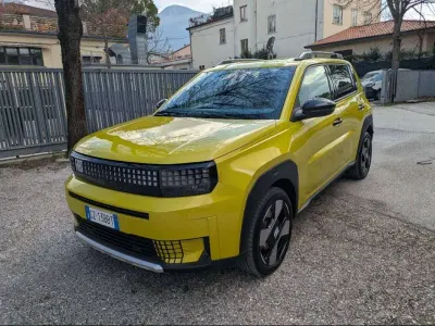 Usata Fiat Grande Panda Red 52 kW (72 CV) 2025 Giallo Utilitaria