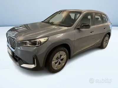 Usata BMW iX1 230 kW (313 CV) 2025 Grigio SUV