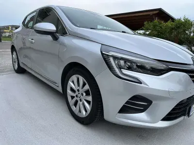 Usata Renault Clio V Intens 101 CV (74 kW) 2022 Berlina