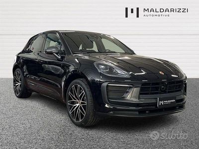 Nero Usata 2022 Porsche Macan SUV | 62.900 € (Cara)