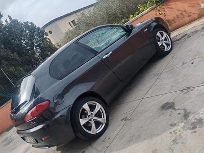 Usata Alfa Romeo 147 120 CV (88 kW) 2006 Grigio Utilitaria