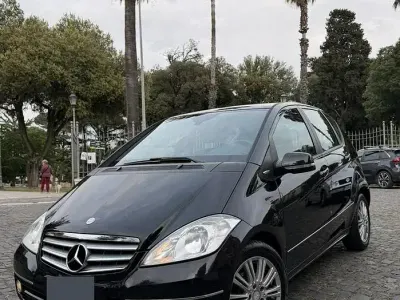 Usata Mercedes A180 Elegance 109 CV (80 kW) 2010 Nero Berlina