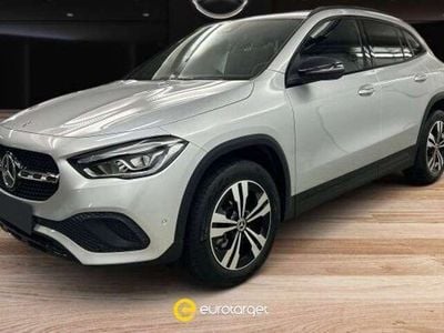 Mercedes GLA220
