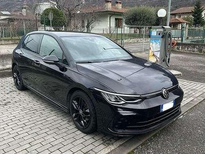 Usata VW Golf VIII R-line 150 CV (110 kW) 2020 Berlina