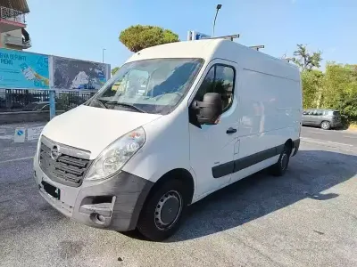 Usata Opel Movano 125 CV (91 kW) 2015 Bianco Monovolume