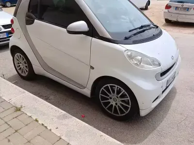Usata Smart ForTwo Coupé 61 CV (44 kW) 2013 Bianco Coupé