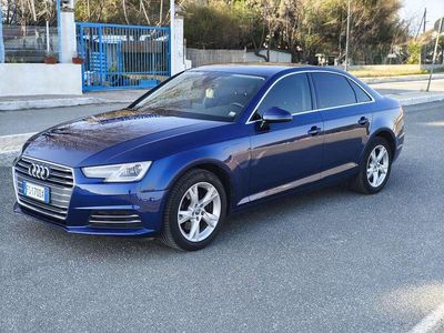 Usata Audi A4 Ambiente 122 CV (89 kW) 2018 Blu/azzurro Berlina