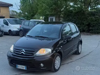 Begagnad Citroën C3 60 HK (44 kW) 2007 Svart Sedan