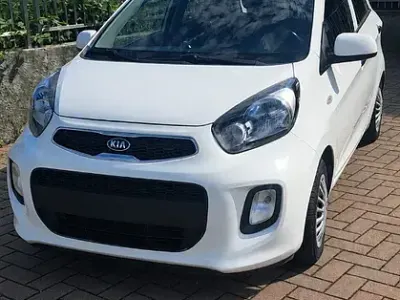 Begagnad Kia Picanto 66 HK (48 kW) 2016 Vit Halvkombi