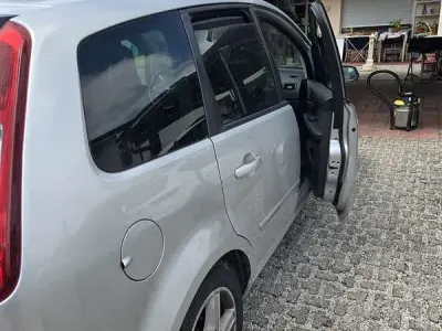 Usata Ford C-MAX Ghia 116 CV (85 kW) 2006 Monovolume