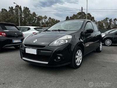Usata Renault Clio II 75 CV (55 kW) 2010 Nero Berlina