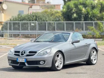 Usata Mercedes SLK200 184 CV (135 kW) 2009 Grigio Cabrio