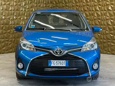 Begagnad Toyota Yaris Active 69 HK (50 kW) 2016 Blå Sedan