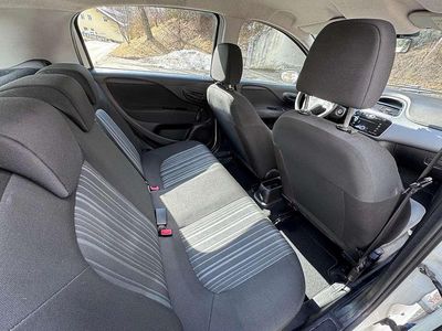 Usata Fiat Punto Evo Active 77 CV (56 kW) 2012 Bianco Utilitaria