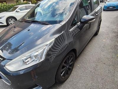 Begagnad Ford B-MAX 90 HK (66 kW) 2019 Minibuss