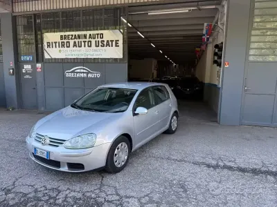 Usata VW Golf V Comfortline 102 CV (75 kW) 2007 Grigio Berlina