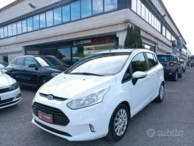 Usata Ford B-MAX Business Edition 75 CV (55 kW) 2015 Bianco Monovolume