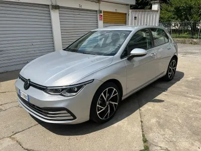 Usata VW Golf VIII Style 131 CV (96 kW) 2020 Grigio Berlina