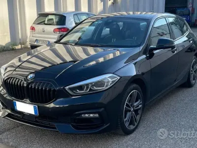 Używany BMW 118 Sport Line 140 KM (102 kW) 2020 Czarny Hatchback