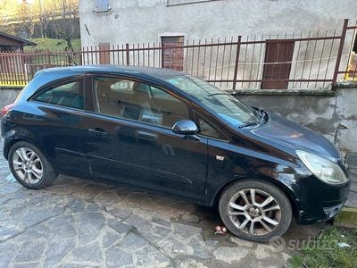 Usata Opel Corsa 2006 Berlina