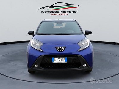 Usata Toyota Aygo X Trend 72 CV (52 kW) 2022 Blu SUV