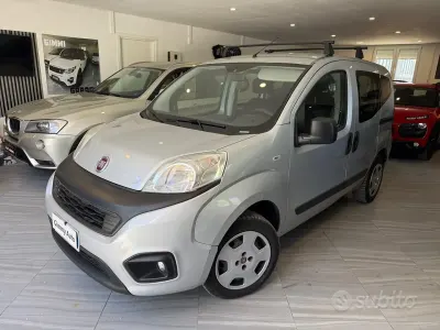 Occasion Fiat Qubo Trekking 70 ch (51 kW) 2018 Gris Monospace