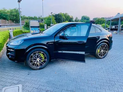 Usata Porsche Cayenne Coupe 305 CV (224 kW) 2024 Nero Coupé