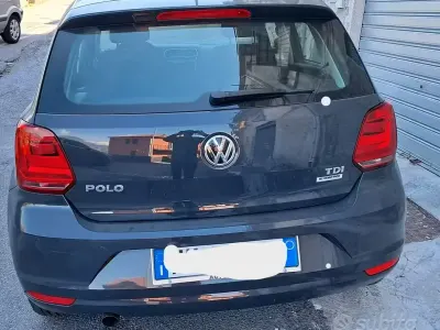 Usata VW Polo Comfortline 90 CV (66 kW) 2017 Grigio Berlina