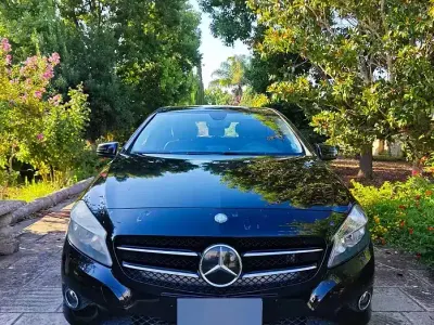 Usata Mercedes A180 109 CV (80 kW) 2013 Nero Utilitaria