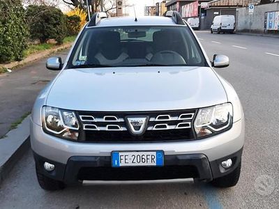 Usata Dacia Duster 110 CV (80 kW) 2016 Grigio SUV