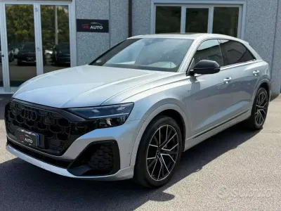 Usata Audi Q8 S-Line 286 CV (210 kW) 2025 Grigio SUV