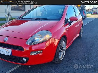 Rosso Usata 2012 Fiat Punto Sport Berlina | 4900 € (Buon prezzo)