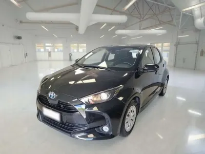Usata Toyota Yaris Hybrid