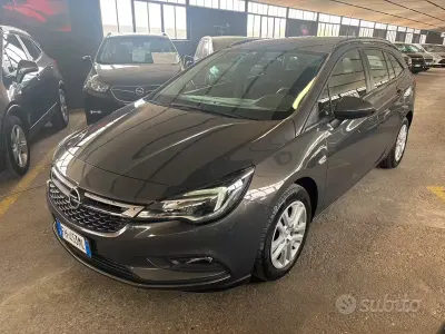 Usata Opel Astra Innovation 136 CV (100 kW) 2017 Grigio Station wagon