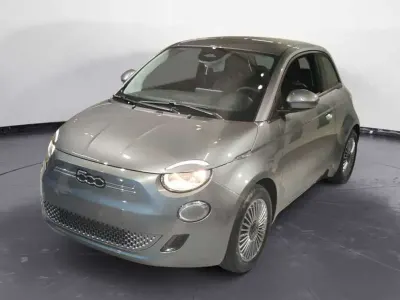 Usata Fiat 500e 42 kW (58 CV) 2024 Mineral grey Berlina