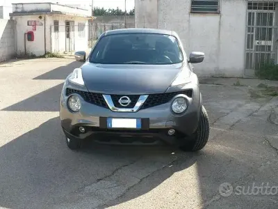 Usata Nissan Juke Tekna 110 CV (80 kW) 2018 Grigio SUV