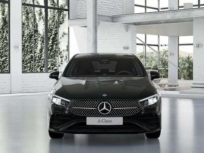 Nuova Mercedes A200 150 CV (110 kW) 2026 Nero notte