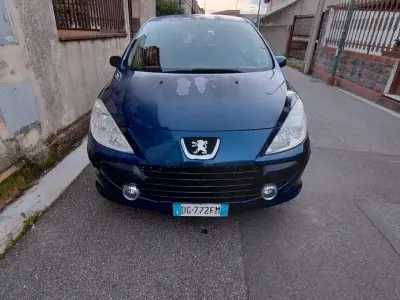 Usata Peugeot 307 90 CV (66 kW) 2007 Bluazzurro Berlina
