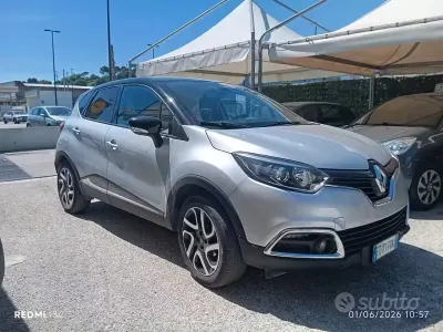 Usata Renault Captur 90 CV (66 kW) 2016 Grigio SUV