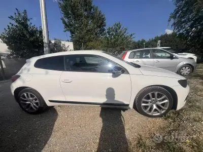 Usata VW Scirocco 122 CV (89 kW) 2011 Bianco